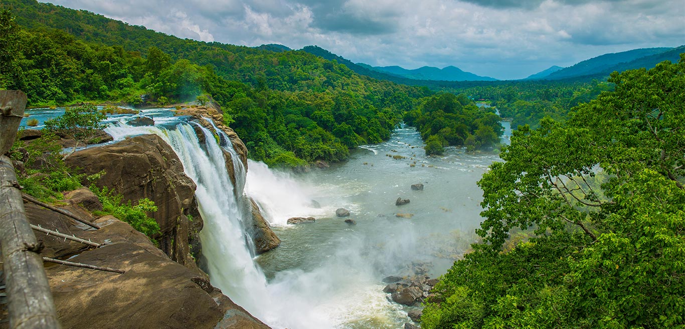 god-s-own-country-and-how-its-two-monsoons-make-it-a-unique-spot-for-storm-chasers